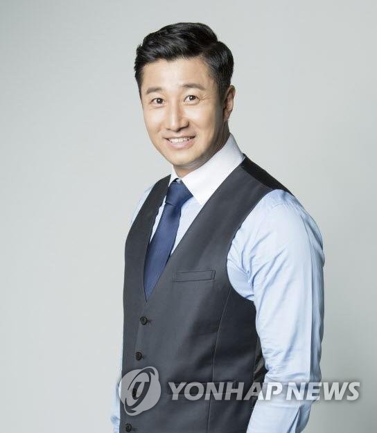 배우 이훈