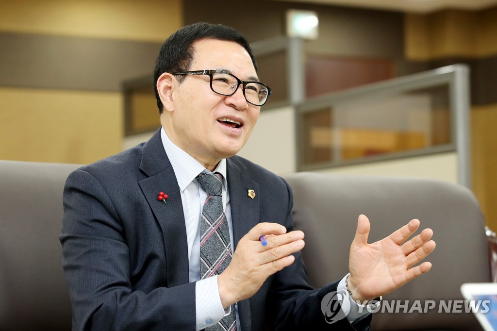 이용범 인천시의회 의장