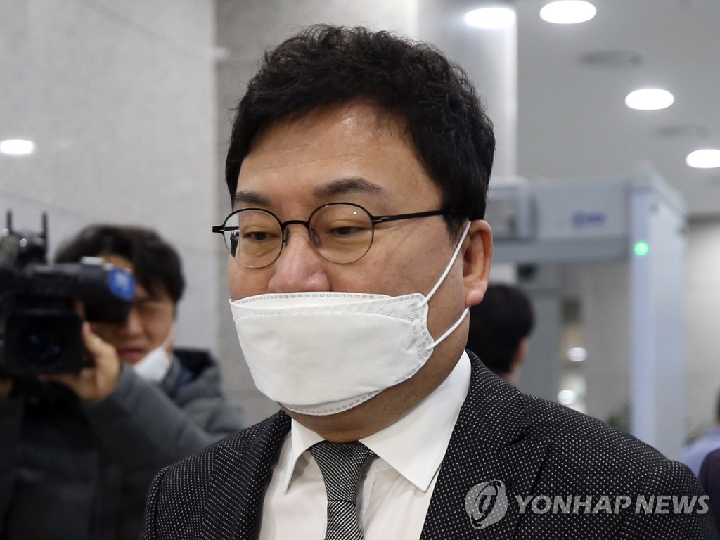 검찰, 배임ㆍ횡령 등 혐의로 무소속 이상직 의원 구속영장 청구