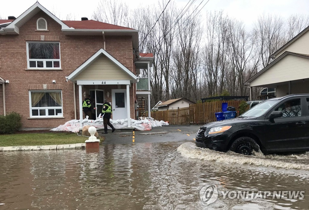 CANADA-WEATHER-FLOODS