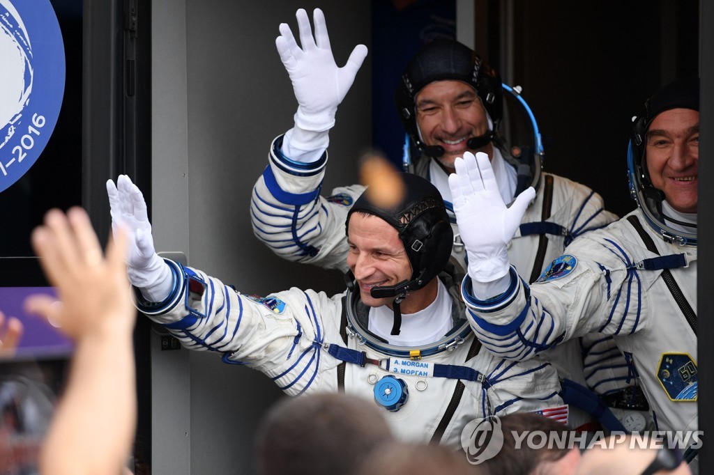 KAZAKHSTAN-RUSSIA-US-ITALY-SPACE-ISS-PRESSER
