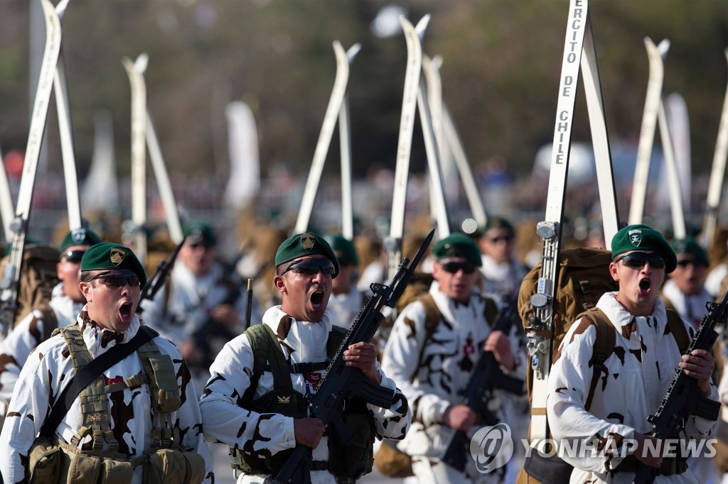 CHILE-INDEPENDENCE-DAY-PARADE
