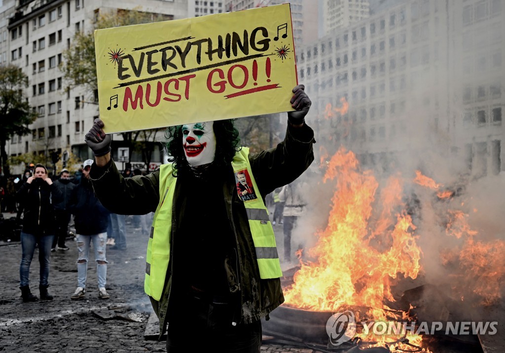 FRANCE-SOCIAL-DEMO-YELLOW VEST