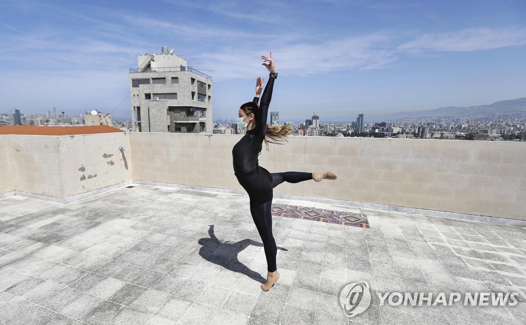 LEBANON-HEALTH-VIRUS-DANCE
