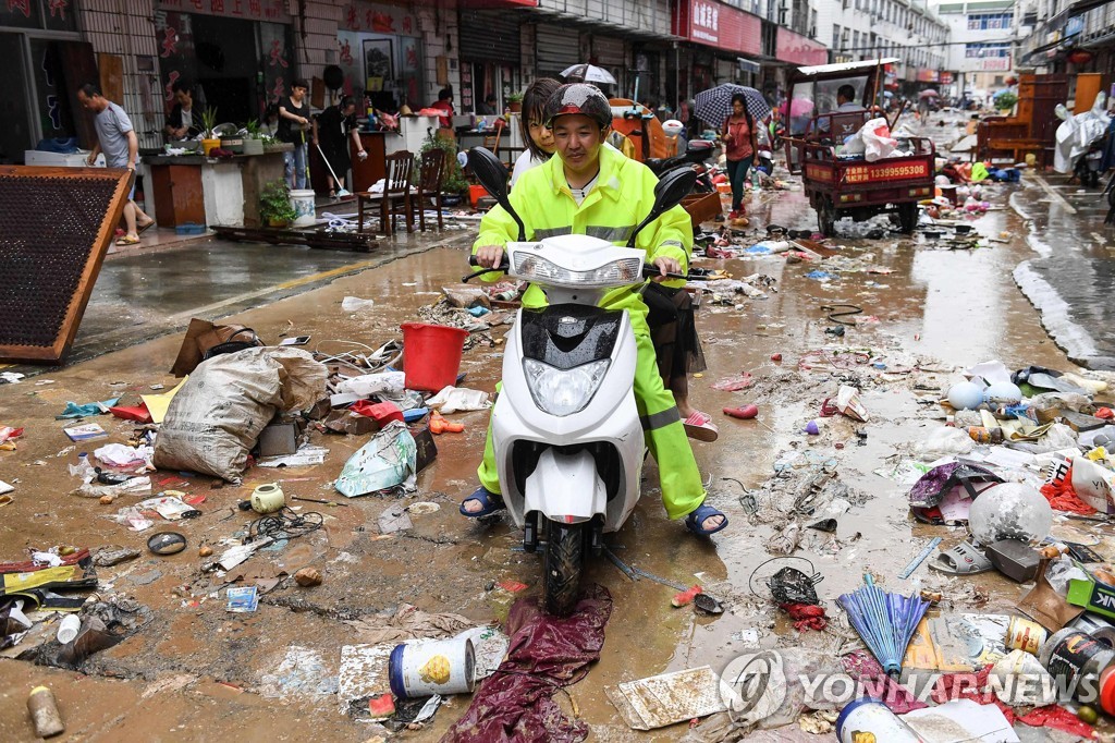 CHINA-WEATHER-FLOODS