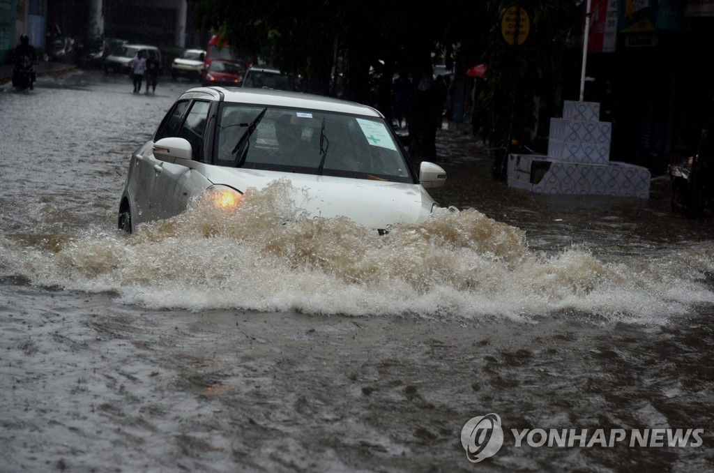 INDIA-WEATHER-FLOODS