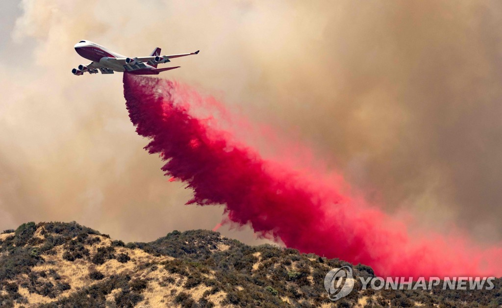 US-WILDFIRES-CALIFORNIA
