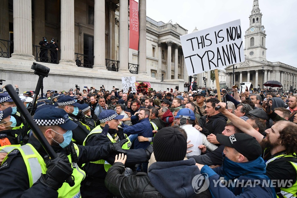 BRITAIN-HEALTH-VIRUS-PROTEST