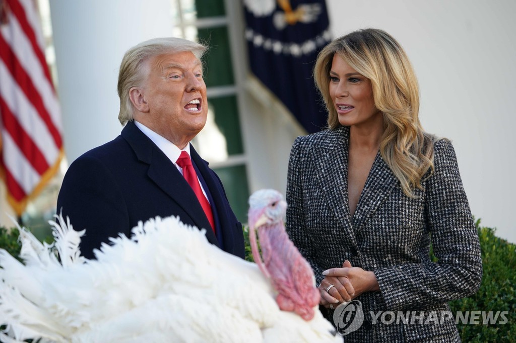 US-POLITICS-TRUMP-TURKEYS