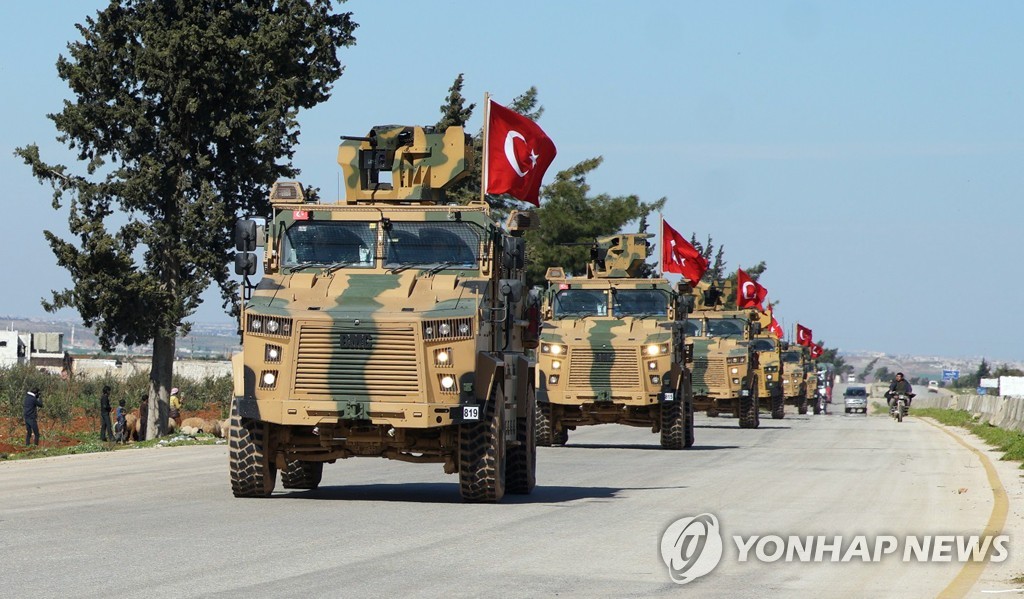 올해 3월 시리아 북서부 이들립을 이동하는 터키군 장갑차량