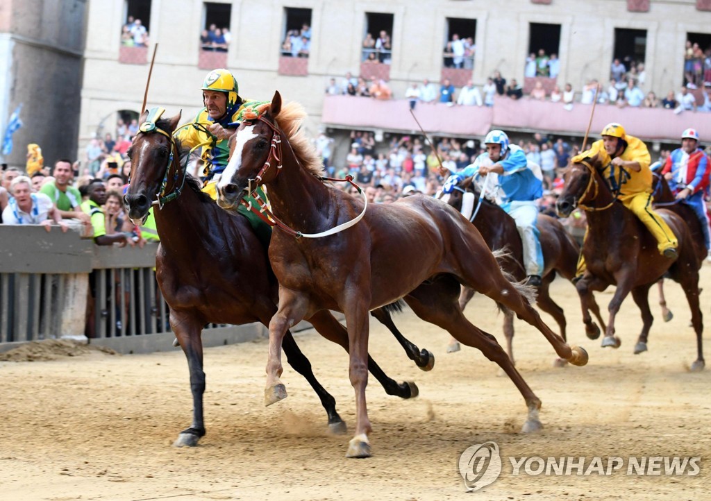 ITALY TRADITION PALIO DI SIENA