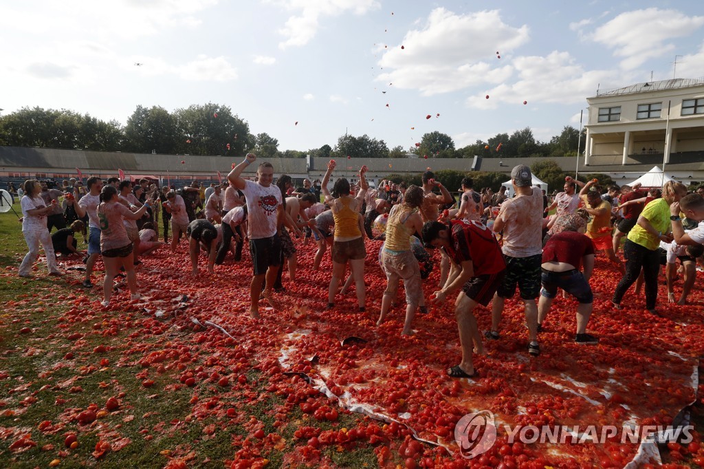 RUSSIA TOMATINA BATTLE