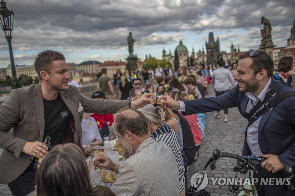 CZECH REPUBLIC GASTRONOMY GIANT DINNER PARTY CHARLES BRIDGE