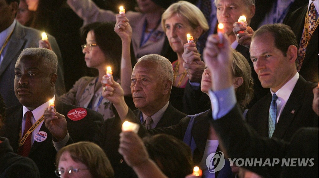 (FILE) USA DAVID DINKINS OBIT