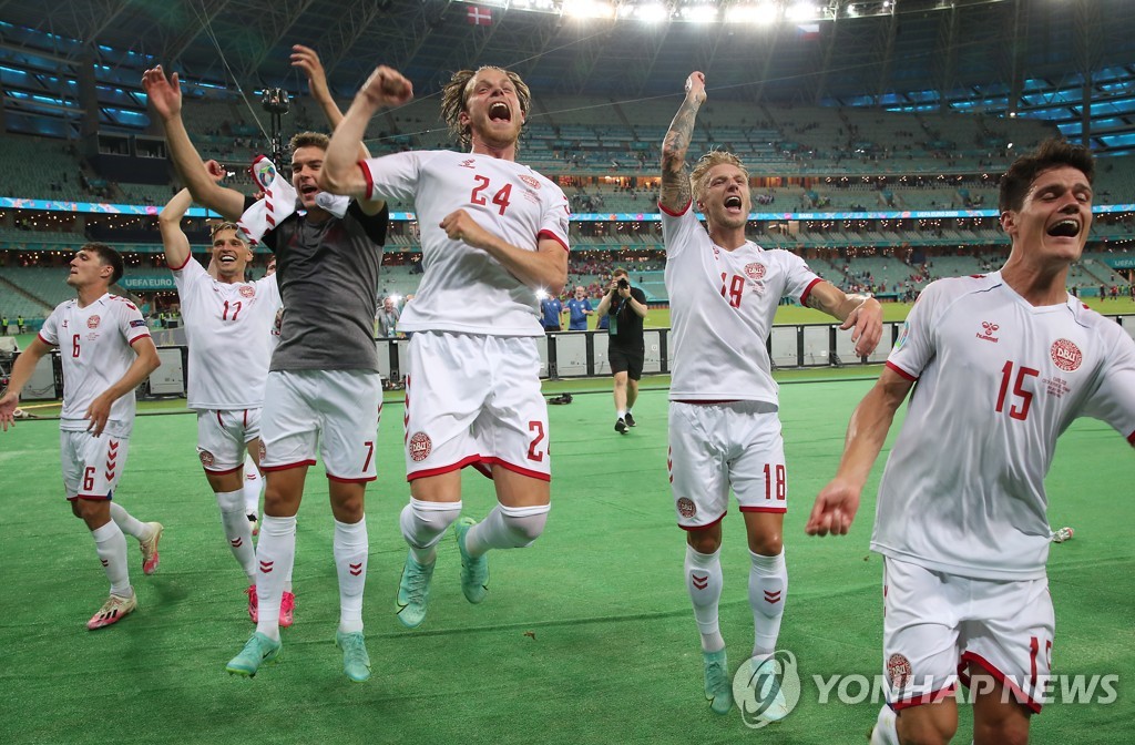 유로 2020 준결승 진출을 기뻐하는 덴마크 선수들