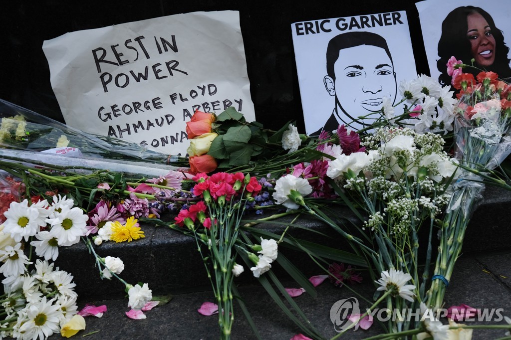 US-PROTESTS-AGAINST-POLICE-BRUTALITY-OVER-DEATH-OF-GEORGE-FLOYD-
