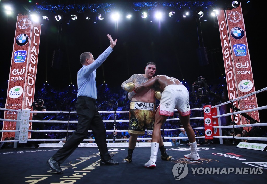 BOXING-HEAVYWEIGHT-RUIZ-JOSHUA/