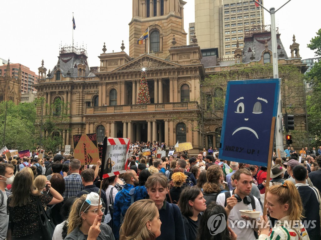 AUSTRALIA-BUSHFIRES/PROTESTS