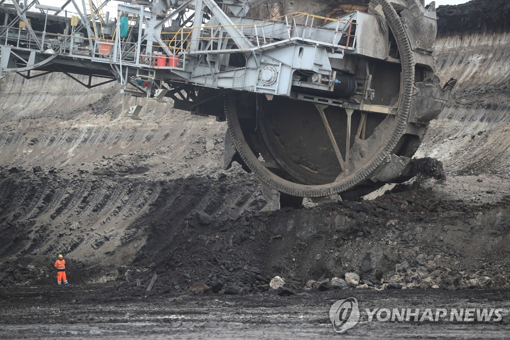 GERMANY-COAL/EXCAVATOR