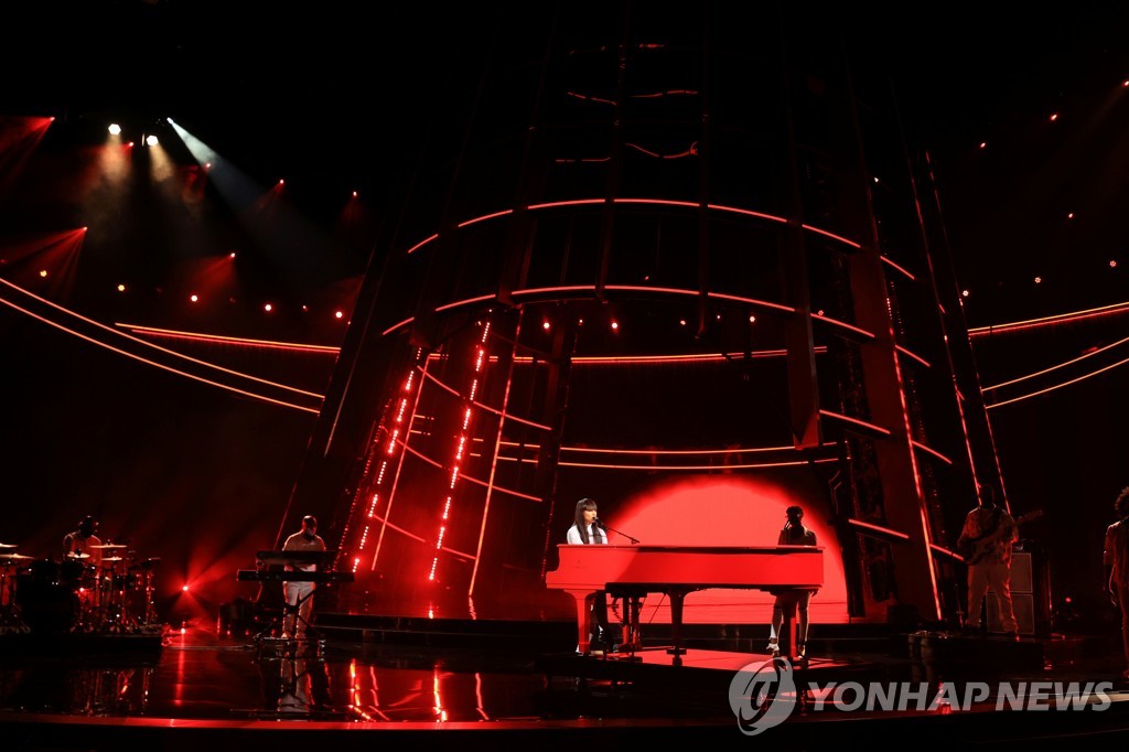 AWARDS-BILLBOARD/