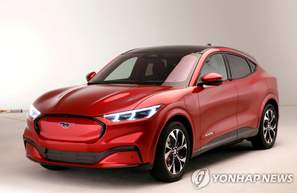 포드의 새 전기차 머스탱 마하-E