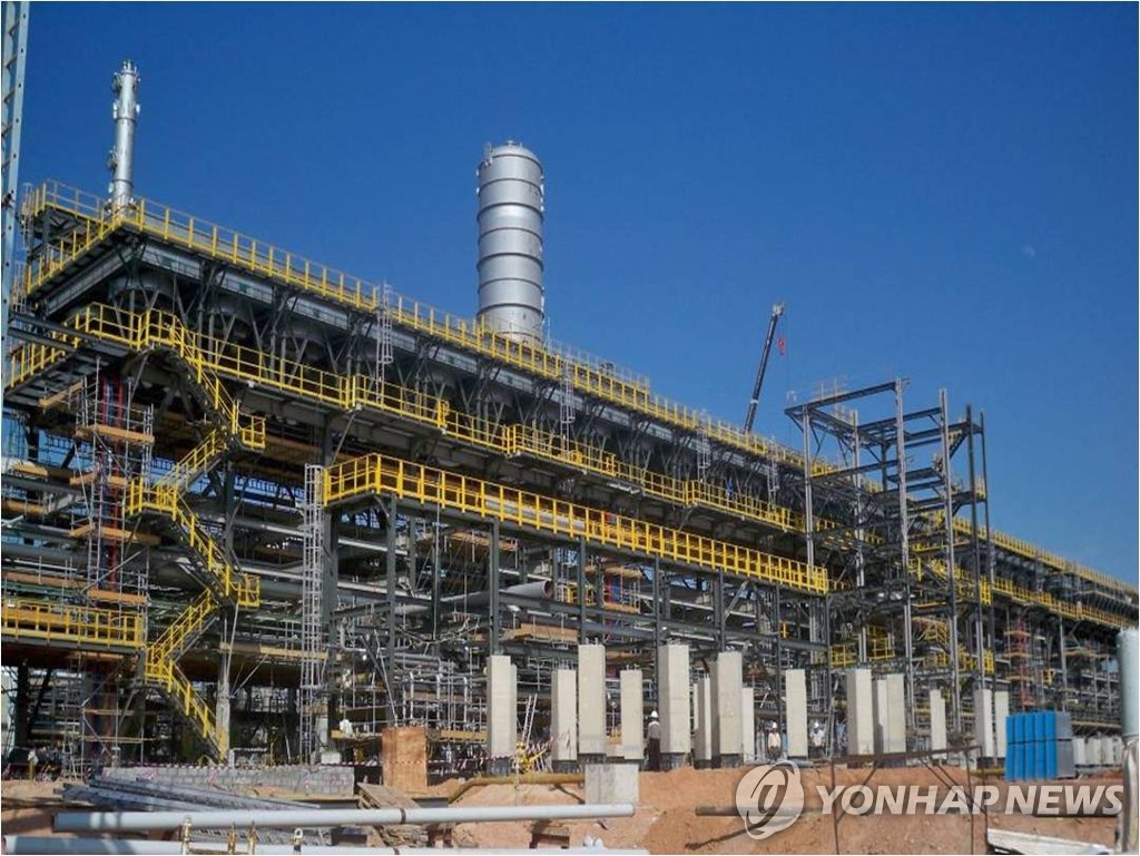 박 대통령이 방문하는 중동 4개국은 우리나라 에너지·건설·플랜트·수출의 핵심 동반자이자 최대 에너지 공급원이다. 지난 2010년 건설 중인 UAE 그린디젤 프로젝트 (연합뉴스 자료사진)