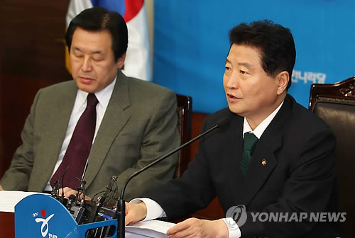 모두발언하는 안상수 대표