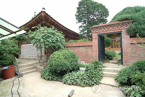 북촌 백인제 가옥 일각문