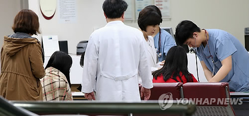 고대안산병원 도착한 구조 학생