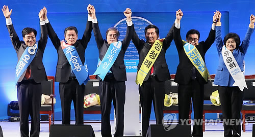 인사하는 새정치민주연합 새 지도부