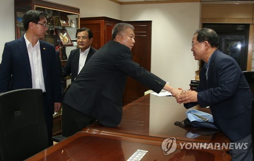 노사정 '일반해고·취업규칙' 극적 타결