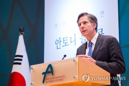 강연하는 토니 블링큰 미국 국무부 부장관