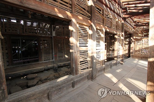문화재 수리 현장