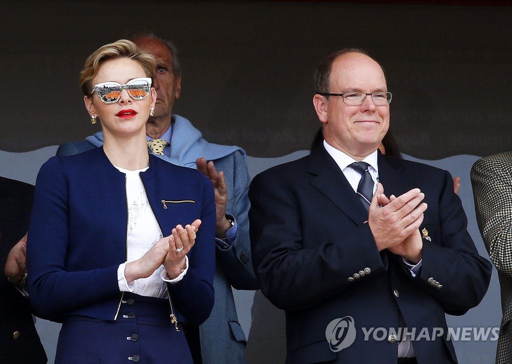 결승전 참석한 모나코 국왕 내외