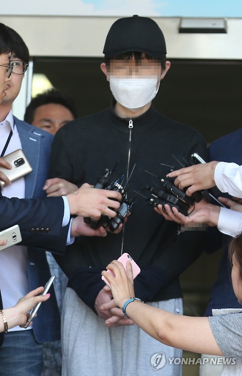 강남 화장실 여성 '묻지마 살인범' 무의식엔 혐오 각인 - 2