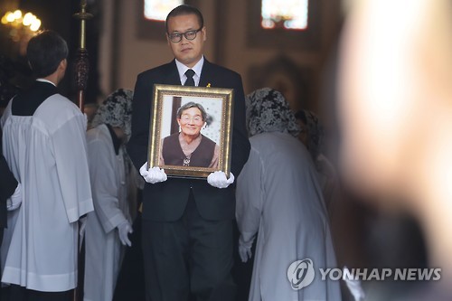 마지막 길 나서는 고 백남기 농민