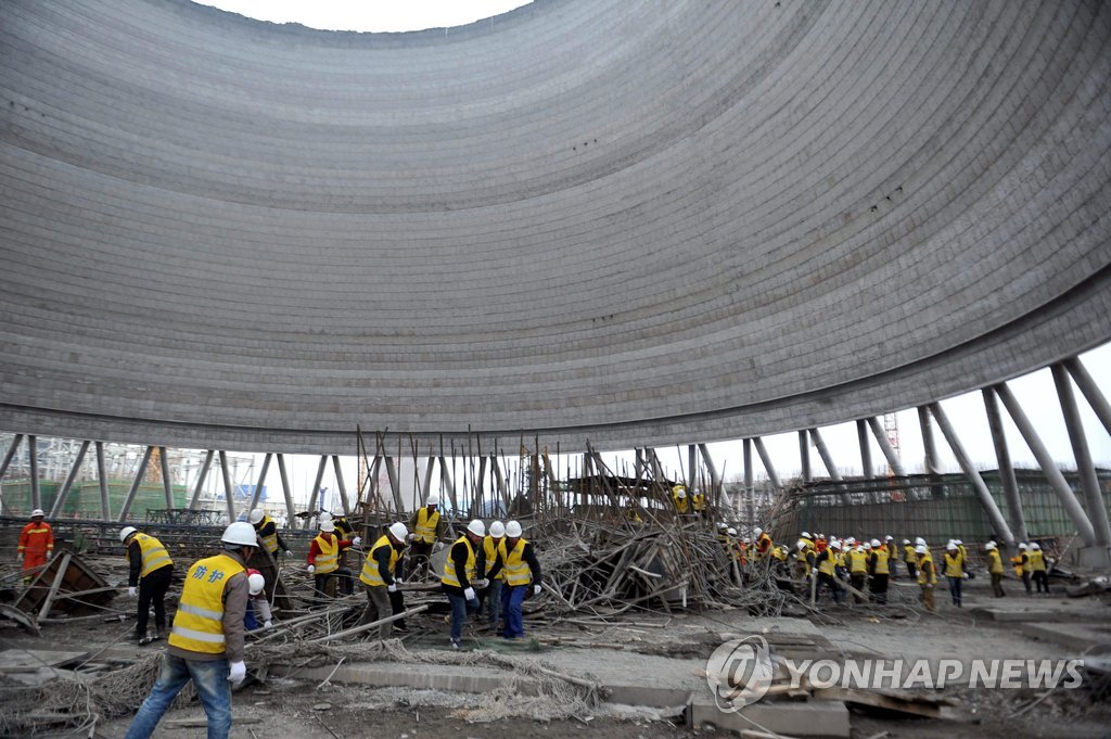 中장시성 발전소 공사장 붕괴…사망자 74명으로 늘어 (펑청<中 장시성> AFP=연합뉴스)