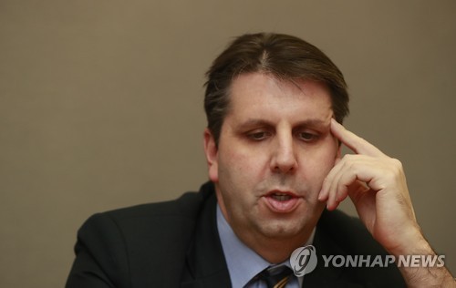 리퍼트 기자회견 연기…'해외 美대사 출국령' 때문 관측 - 1