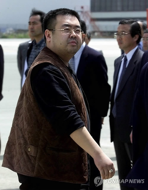 '비운의 北황태자' 김정남, 말레이공항서 여성 2명에 독살