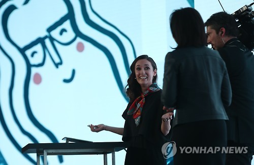 '갤럭시 북을 이용한 일러스트'