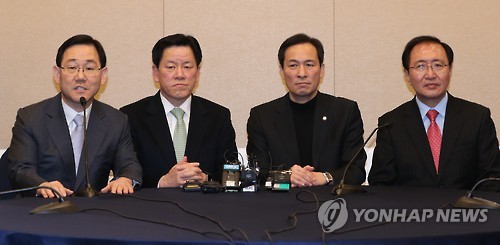 발언하는 주호영 원내대표
