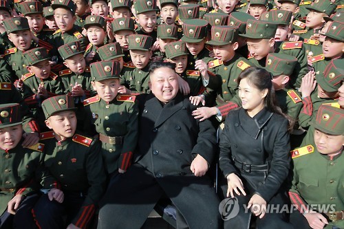 김정은, 리설주와 기념식수