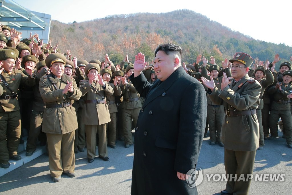 김정은, 탄도미사일 발사훈련 현지 지도