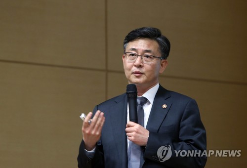 홍용표 장관