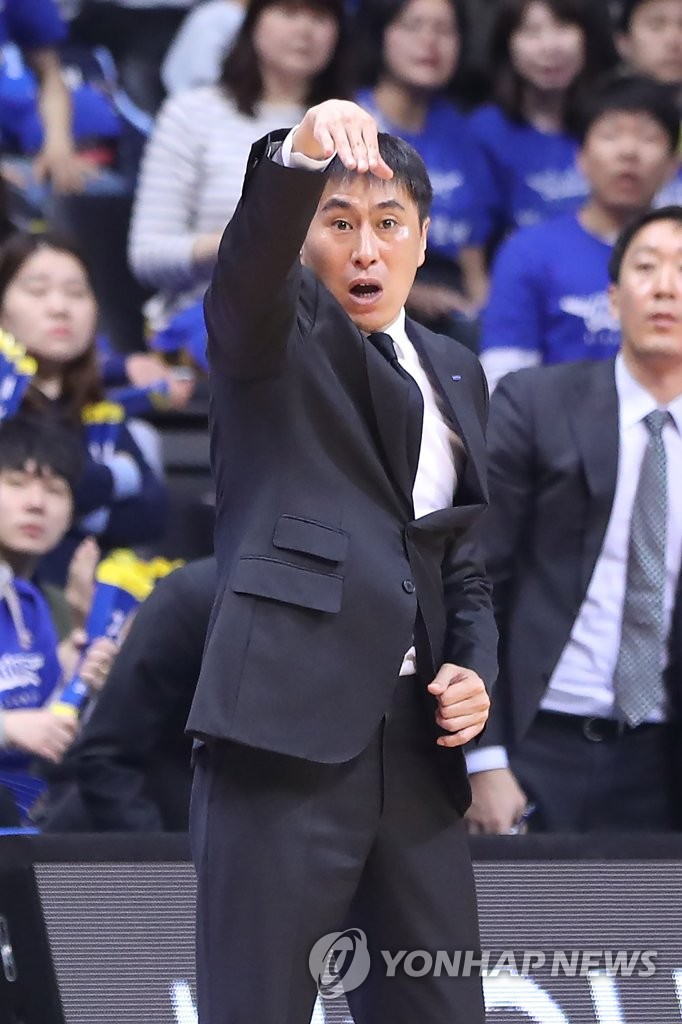 이상민 감독.