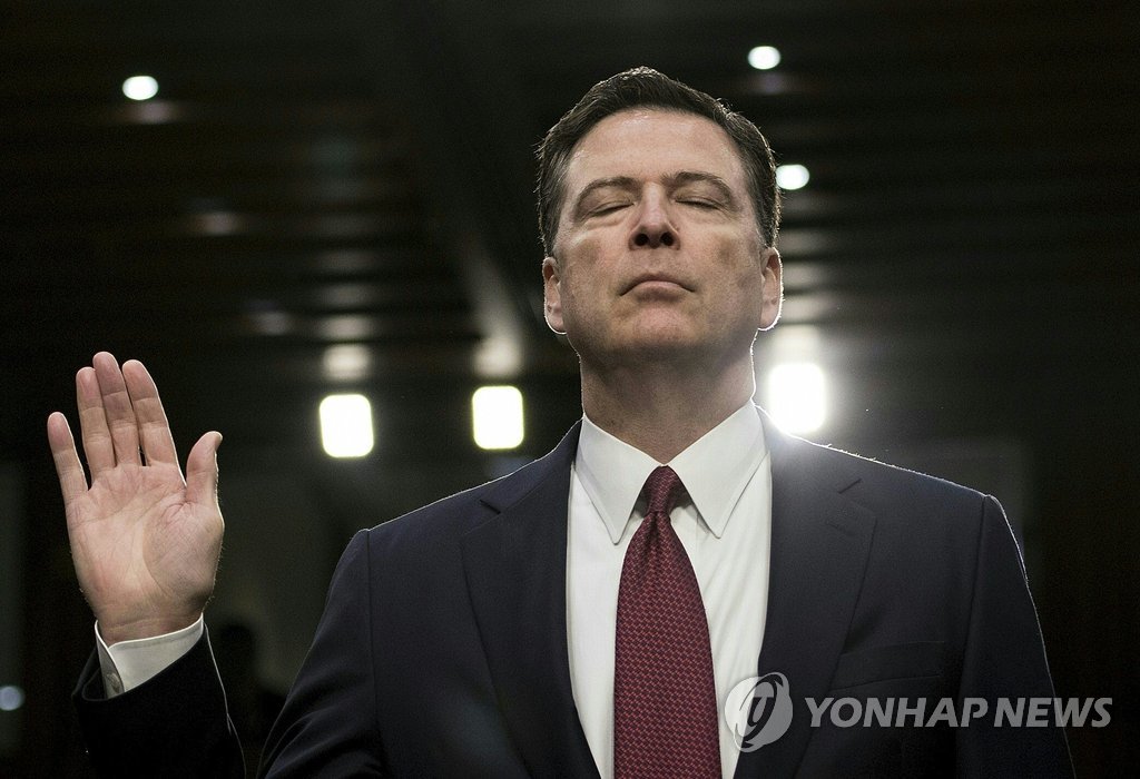 증언대에 선 코미 前 FBI국장