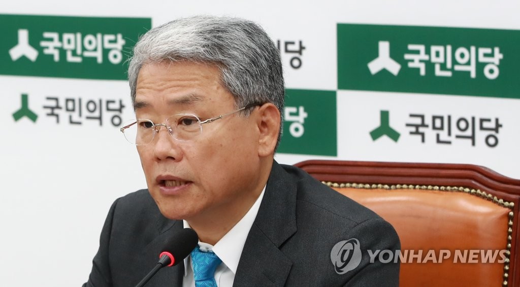 국민의당 조국 수석 국회 운영위 출석 요구