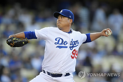 류현진, 메츠전서 5이닝 2실점…다저스는 7연승