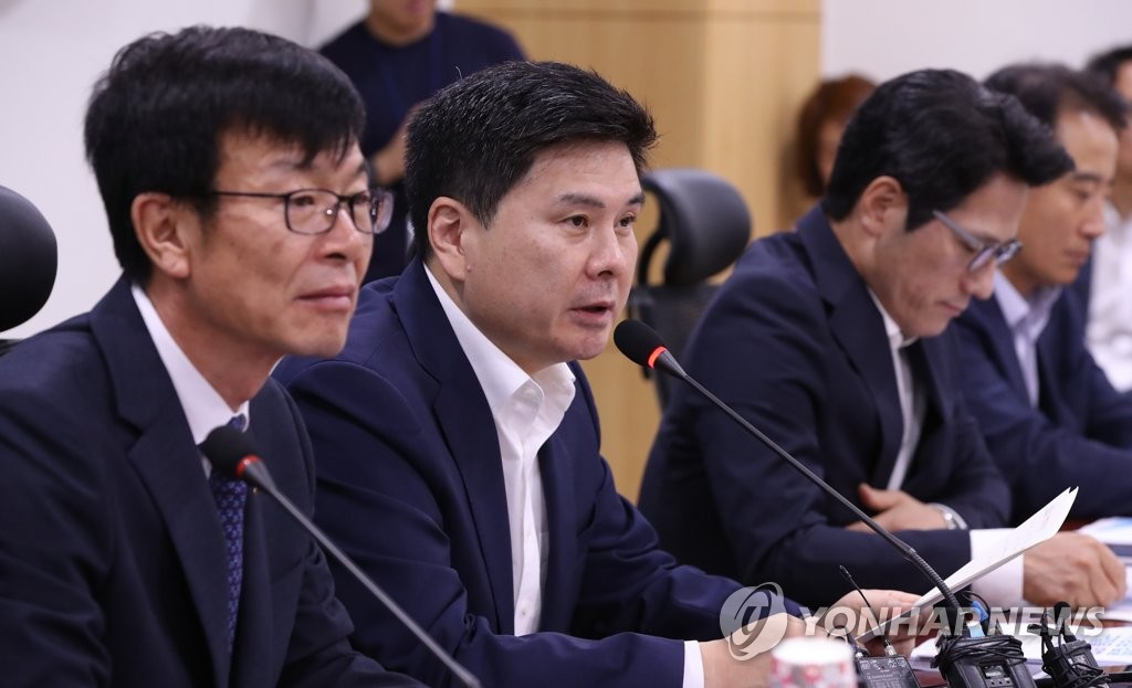 인사말하는 지상욱 공동위원장