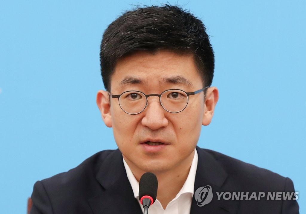 김세연 정책위의장 "바른증세, 바른감세 논의에는 적극 임할 것"